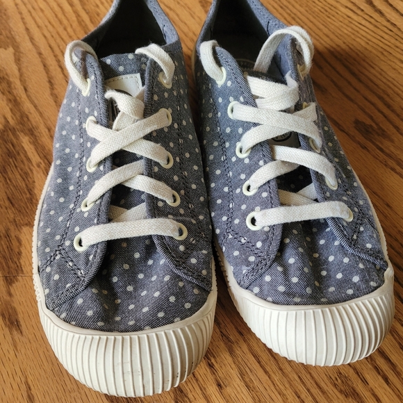 Palladium blue poka dot tennis shoes size 8 - Picture 2 of 6